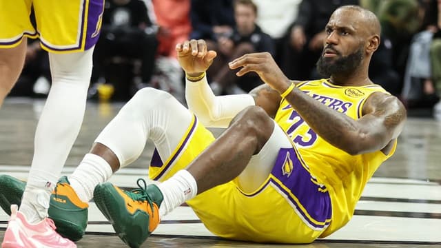 LeBron James Set to Remain With Lakers This Season