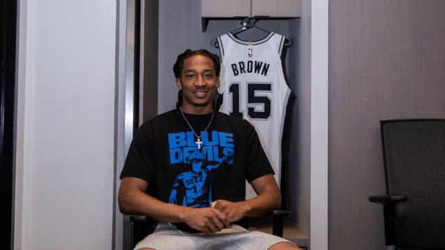 Spurs Insider High on Maliq Brown's Defensive Potential