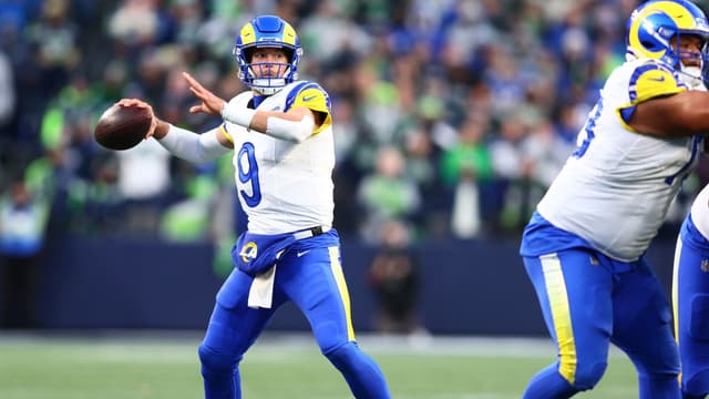 Rams’ $55M Deal Helps Matthew Stafford Overtake Aaron Rodgers in Career Earnings