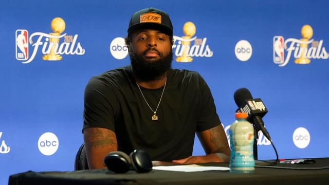 NBA Analyst Doesn’t Believe Mitchell Robinson Returning to the Knicks Is Likely