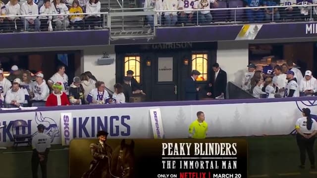 Netflix Promotes Peaky Blinders During Vikings–Lions Christmas Game With a Smart Move