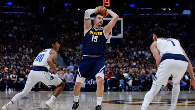 Nikola Jokic Gets the Lucky Bounce, Sinks Half-Court Heave to Beat the 3rd-Quarter Buzzer