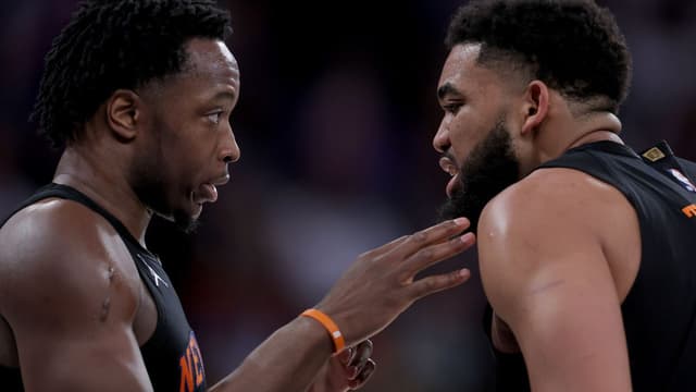 NBA Analyst in Disbelief Over Knicks’ Early Game 6 Dominance Over Hawks