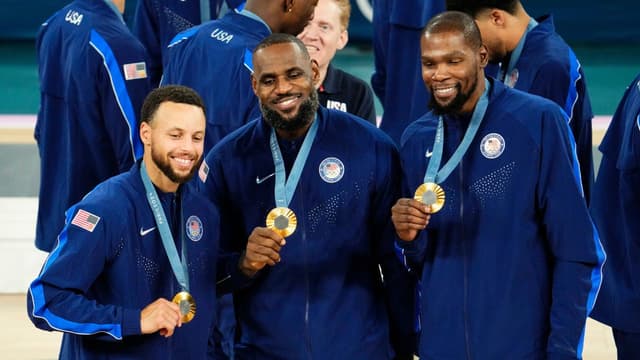 Team USA Deferring to Stephen Curry in Gold Medal Game Was 'Ultimate Sign of Respect'