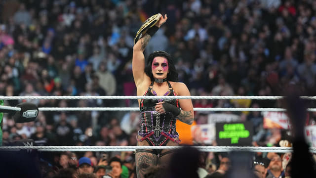 WWE Plans Hint at Major Women’s World Title Twist at Crown Jewel After Naomi’s Exit