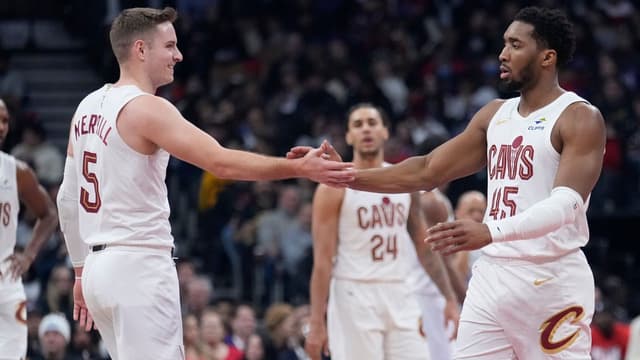 Cavs Take Commanding 17-Point Half Time Lead vs. Pistons in ECSF Game 7