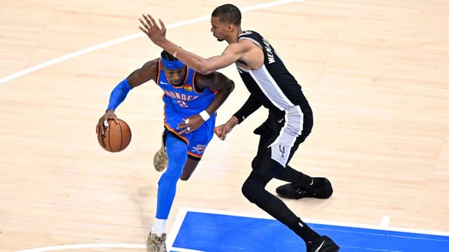Spurs Take 3-Point Half Time Lead vs. Thunder in WCF Game 7