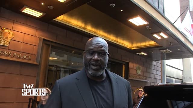 Shaq Turned a Lakers Playoff Question Into a Full-On Flirt Session in New York