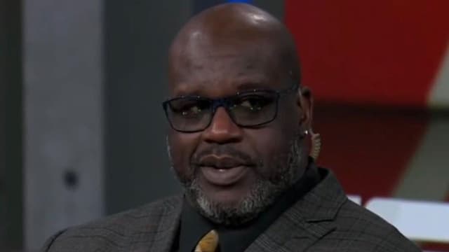 Shaquille O’Neal Absolutely Ridicules DeAndre Ayton’s 2 Points in First Half vs. Warriors