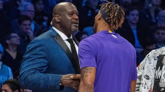 Shaquille O’Neal Gives Dwight Howard “Flowers” During HOF Induction