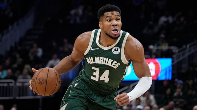 Bucks Warn Rivals: Giannis Antetokounmpo Is Not Available