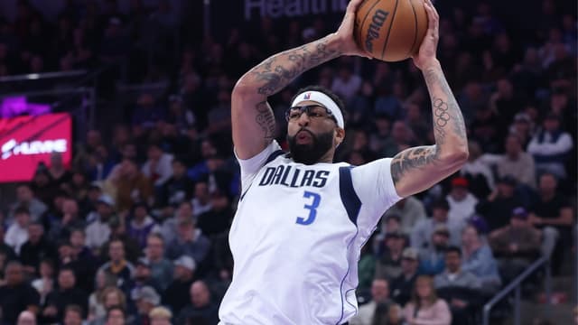 Mavericks Struggle Without Anthony Davis as Draft Stakes Grow