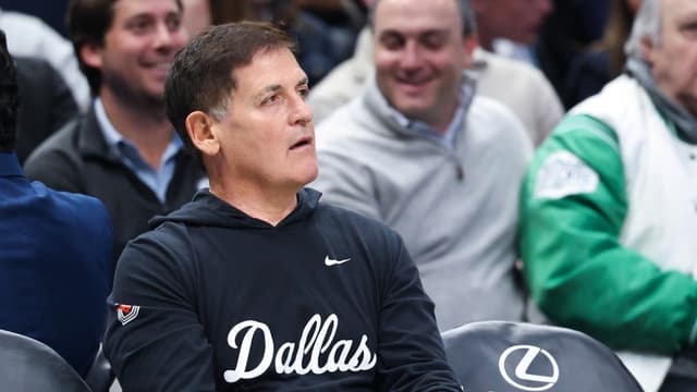 Mark Cuban Wants to Buy the Mavericks Back