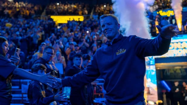 Mavericks in Exploratory Talks With Duke's Jon Scheyer and Michigan's Dusty May