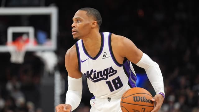 Russell Westbrook Tops Magic in Assists, Kobe Bryant in Steals, Oscar Robertson in Points