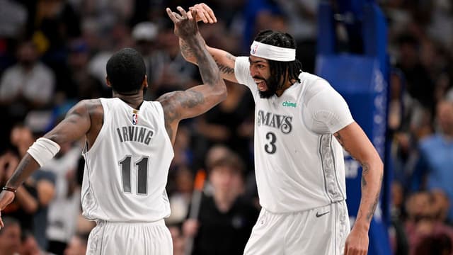 Anthony Davis Isn't Hassling Kyrie Irving About His Return Timeline