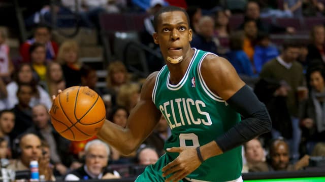 Rajon Rondo Worries NIL Is Prioritizing Money Over Love of the Game