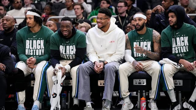 Bucks Keeping Giannis Antetokounmpo Through Trade Deadline