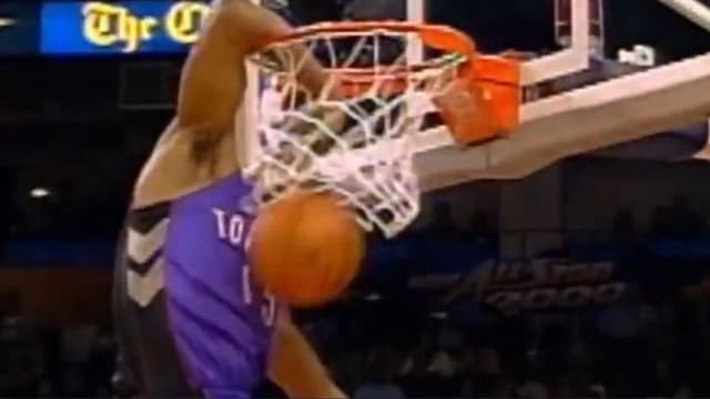 Vince Carter's Iconic Arm-in-Rim Dunk Was Inspired by Gary Payton, Not Kobe Bryant