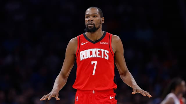 Kevin Durant to Young Hoopers: Play Pickup Games, Not Solo Workouts