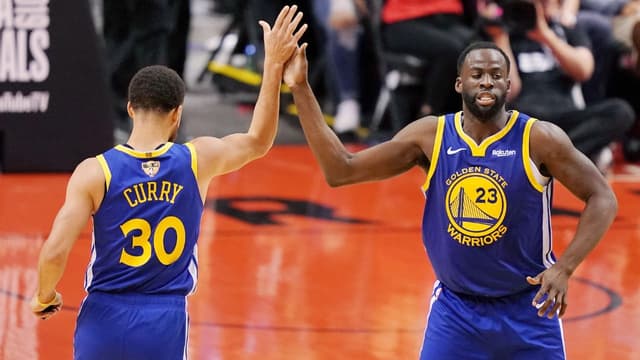 Draymond Green Shoots Down the Theory He Tanks Games Without Steph Curry