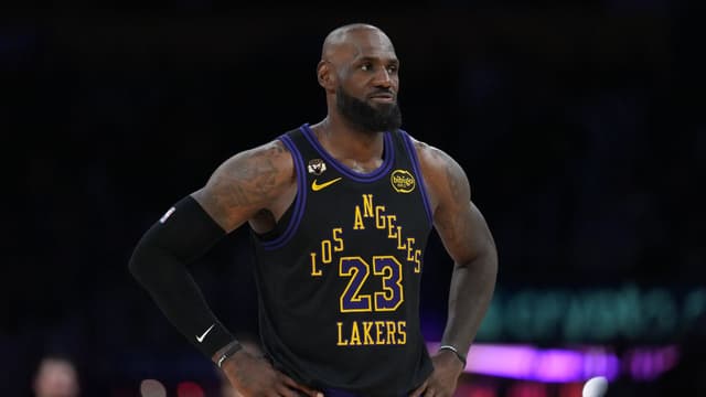Tim MacMahon Confident LeBron James Will Play for Cleveland This Summer