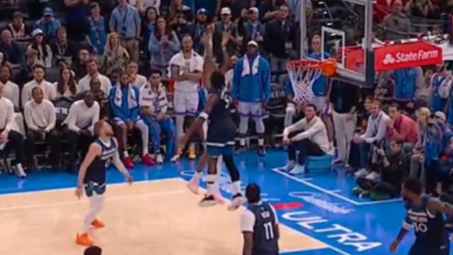Shai Gilgeous-Alexander Barely Saves 20-Point Streak With a Clutch Jumper