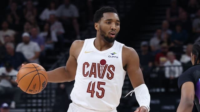 Cavs' Food Program Helped Convince Donovan Mitchell to Sign His $150M Extension