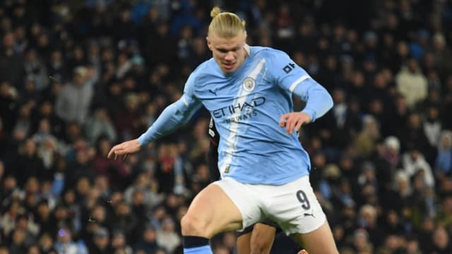 Jeremy Doku's Late Goal Helps Man City Tie Game 3-3 vs Everton