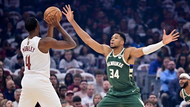Cavaliers Have Shown No Interest in Trading Evan Mobley for Giannis Antetokounmpo