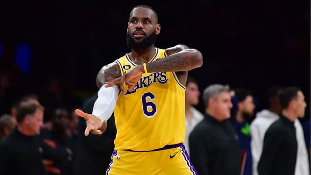 LeBron James: There Isn't Enough Knowledge on NBA Pregame and Postgame Shows 