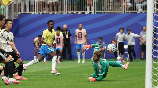 Brazil Beat Japan 2-1 to Advance to the World Cup Round of 16