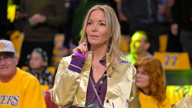 Jeanie Buss Honors LeBron James as He Leaves Lakers After Eight Years