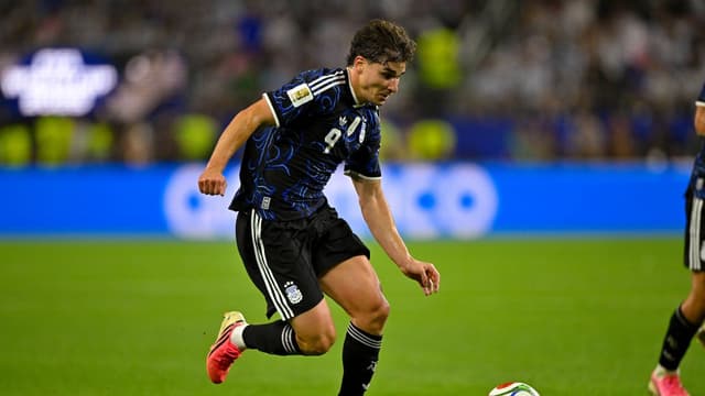 Barcelona President Laporta Confirms Club Sent Offer for Julian Alvarez