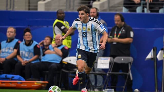 Joan Laporta Blasts Atletico Madrid's Actions in Julian Alvarez Transfer Standoff