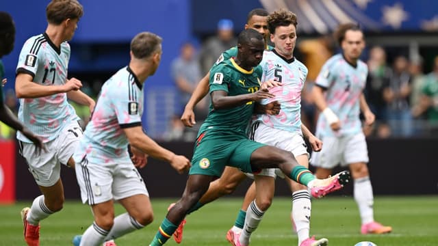 Senegal Lead Belgium 1-0 at Half Time
