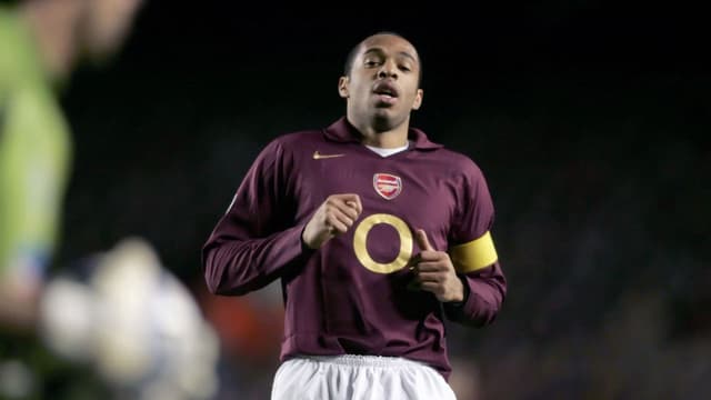 Thierry Henry Uses NBA Triangle Offense to Show Football and Basketball Are Alike