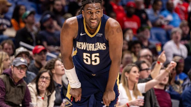 Kevon Looney Agrees to One-Year, $3.9 Million Deal With the Lakers