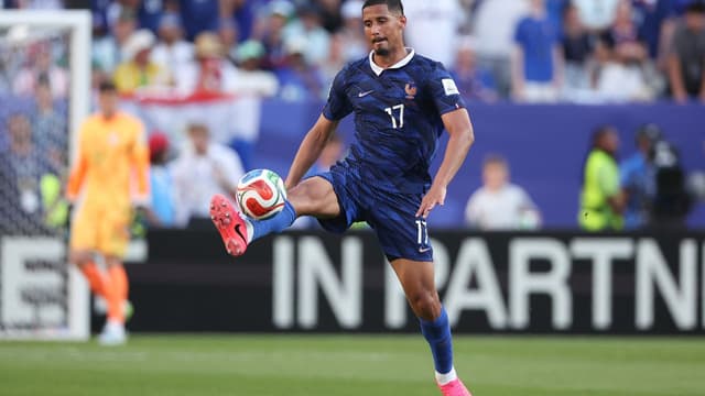 Barcelona Join Real Madrid and PSG in Race for William Saliba