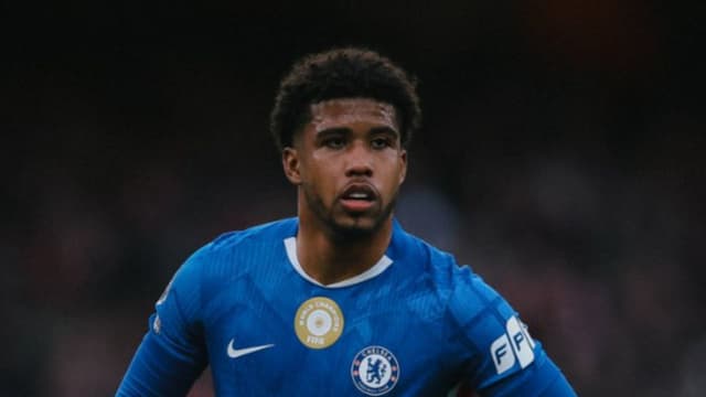 Manchester United Plan to Sign Another Midfielder