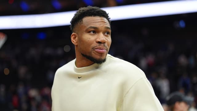 Tracy McGrady Questions Giannis as Bucks' Leading Player