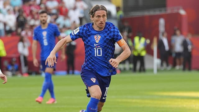 Luka Modric Snubs Retirement and Stays at Milan