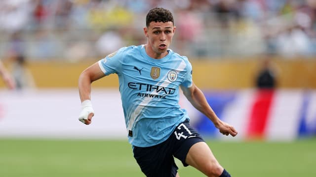 Phil Foden Commits to Manchester City Until 2030