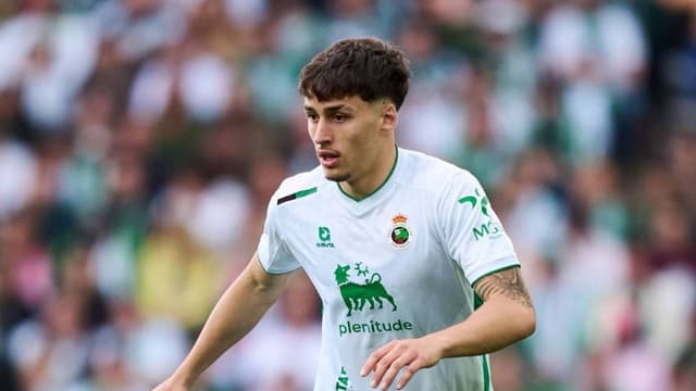 Manchester United Identify Jorge Salinas as Lewis Hall Alternative
