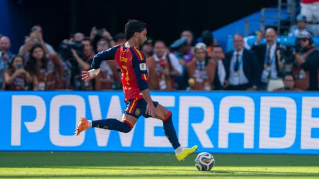 PSG Near a $57 Million Agreement With Barcelona for Ferran Torres