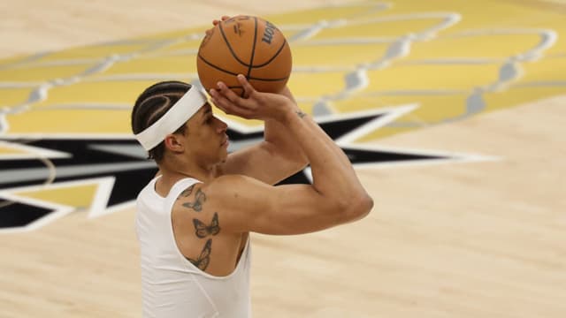 Gregg Popovich Roasted Carter Bryant's Jab Step in His Rookie Year