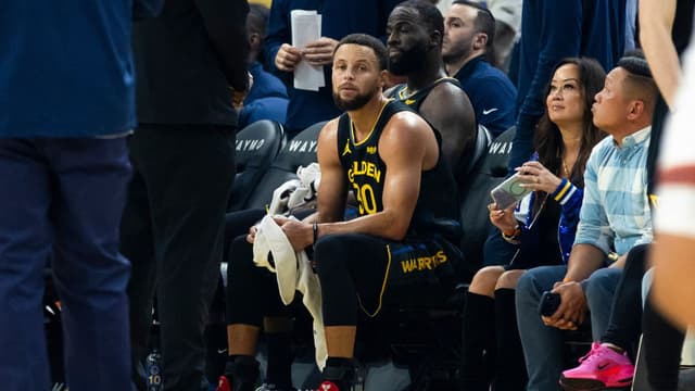 Steph Curry Lifts Warriors to Win vs. Suns, Ends Golden State’s 3-Game Losing Streak