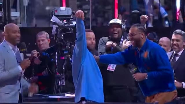 Steph Curry Hit Unbelievable 3-Pointer Before All-Star Game