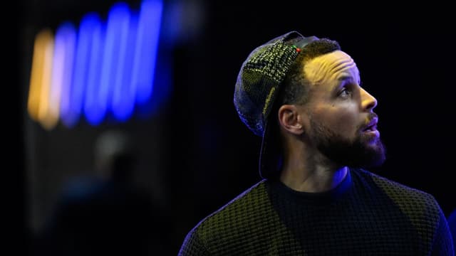 “Feeling Better”: Steph Curry Shares Update on His Right Knee Injury