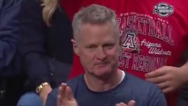 Steve Kerr Approves as Brayden Burries Sinks Stunning and-1 Shot in Arizona vs. Arkansas